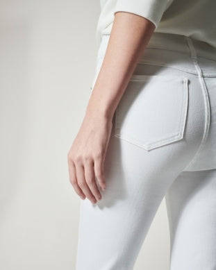 Flare Jeans: White