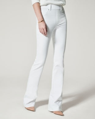 Flare Jeans: White
