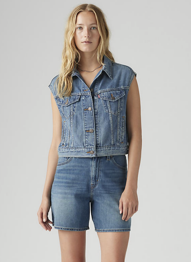 Shrunken 90s Vest