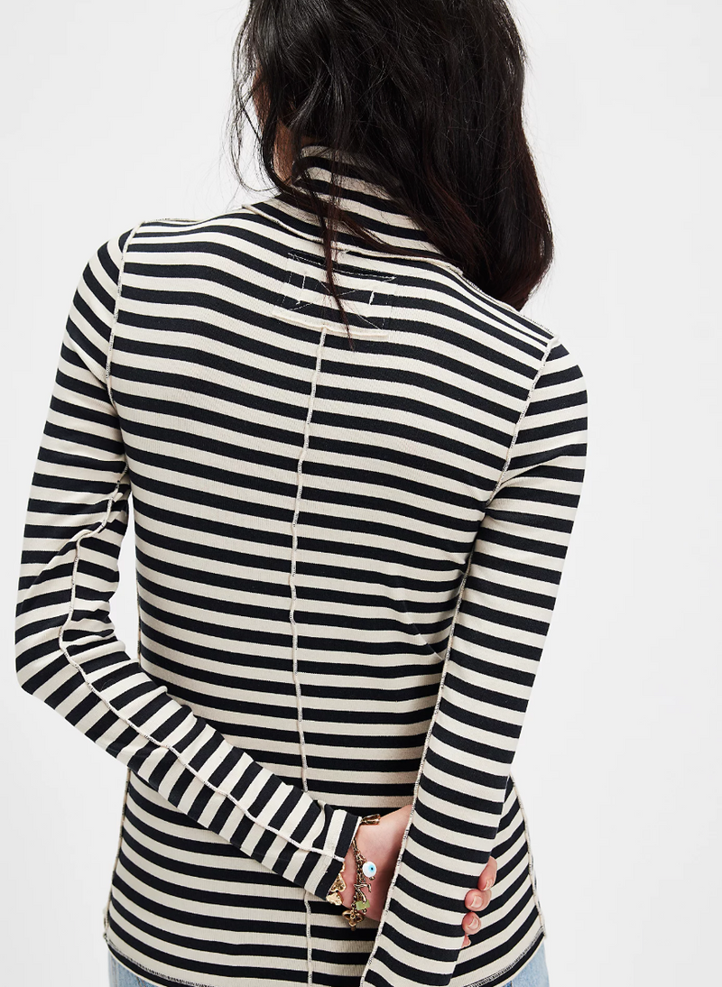 Good Good Turtleneck