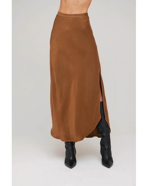 Asymmetric Side Slit Skirt